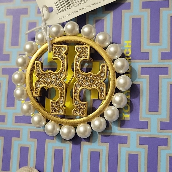 Tory Burch Jewelry - TORY BURCH 18K GOLD PLATED BRASS MILLER PEARL BROOCH